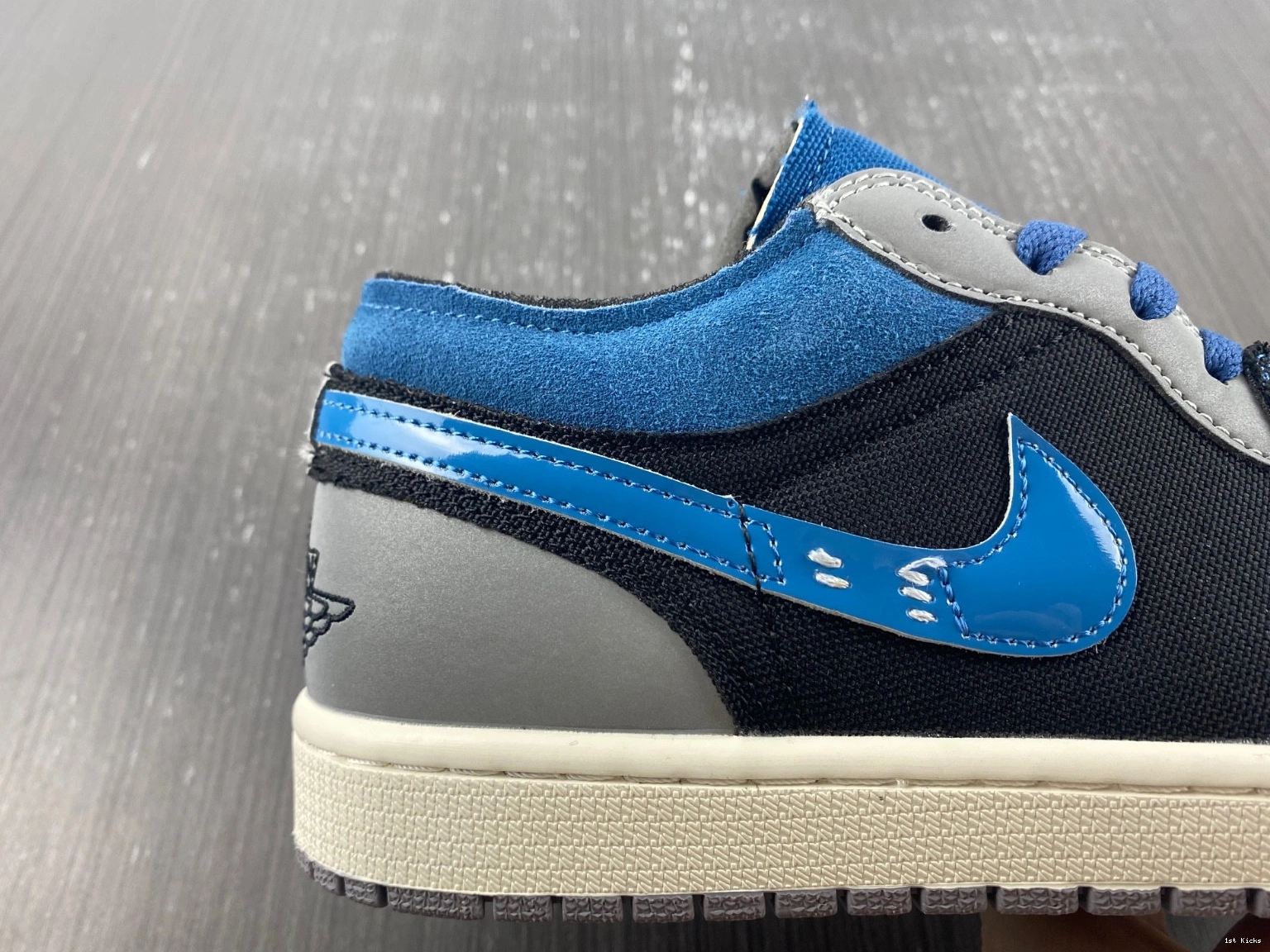 Navy Jordan Air Craft DR8867-400 Low 1 0123